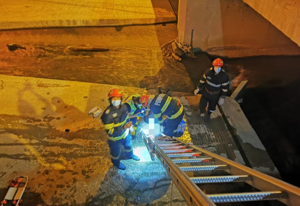 Bărbat decedat în albia râului Cuejdi (FOTO)