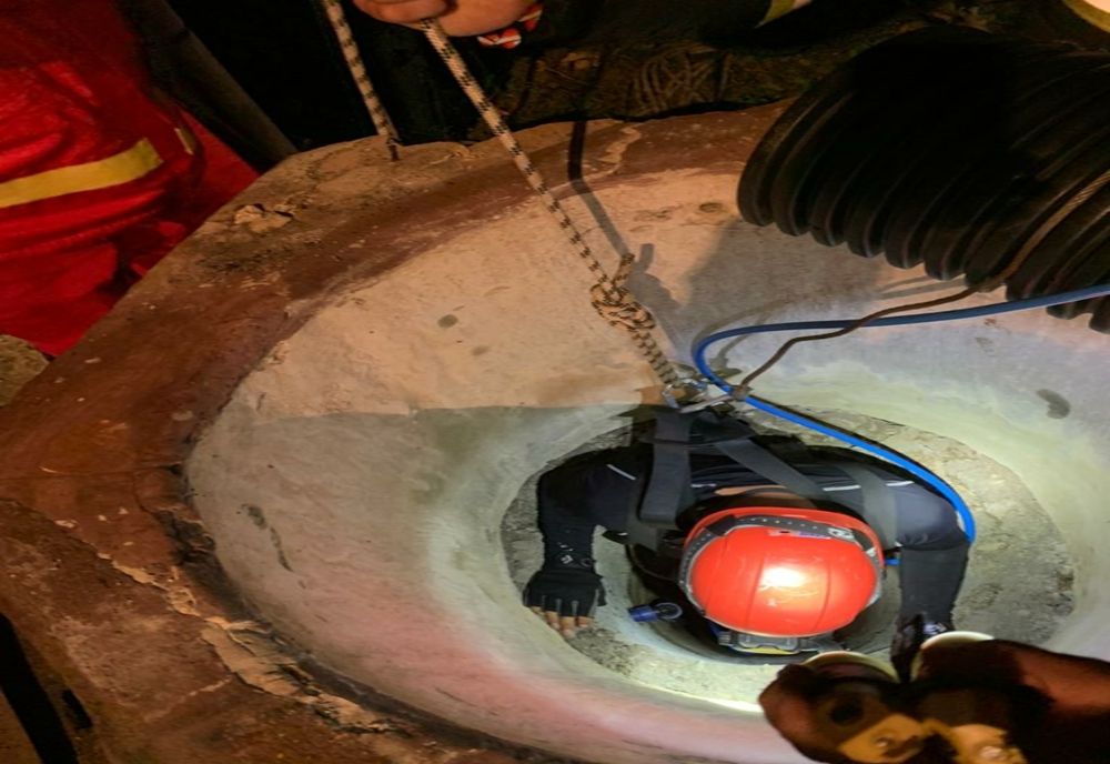 Bărbat scos mort dintr-o fântână