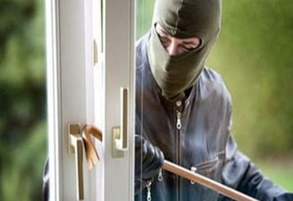 Perchezitie la un hoț care opera cu ”chei potrivite”