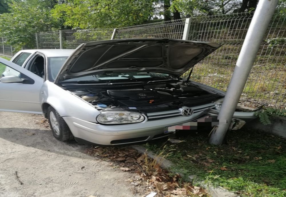 Accident în curtea RAR (FOTO)