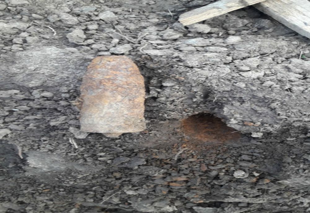 Proiectil neexplodat din Al Doilea Război Mondial, descoperit la Văleni
