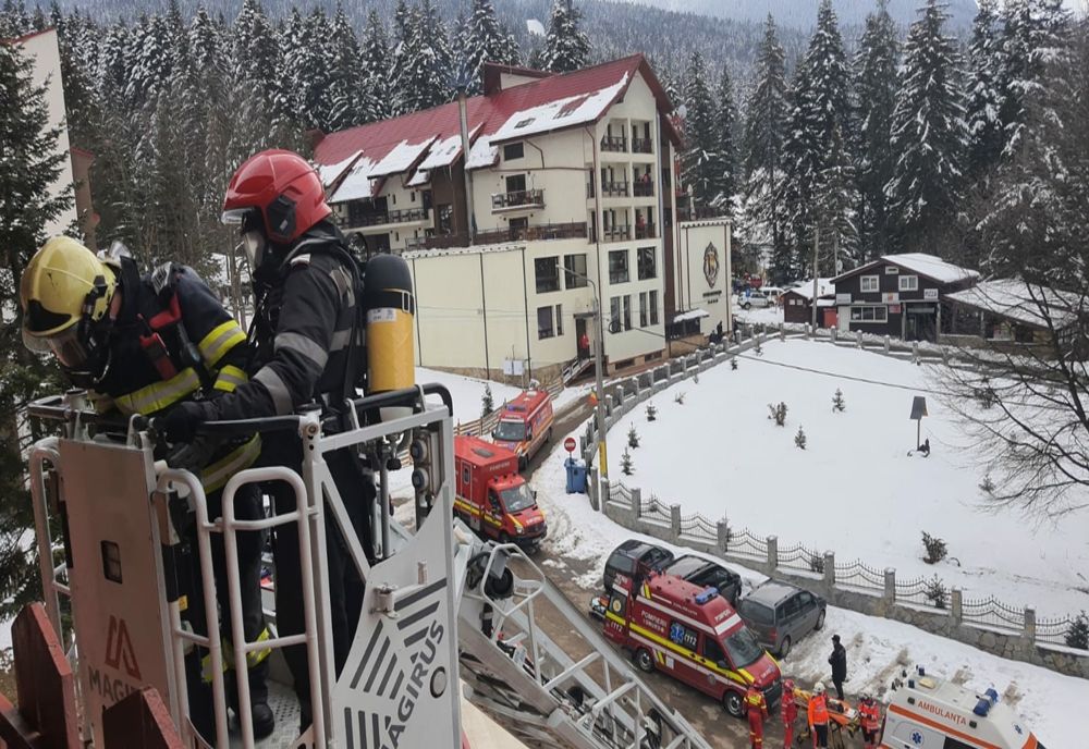 FOTO-Incendiu la un hotel din Durău! A fost activat Planul Roșu de Intervenție (EXERCIȚIU)
