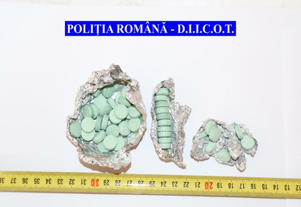 Traficanți de droguri, „călcați” de DIICOT