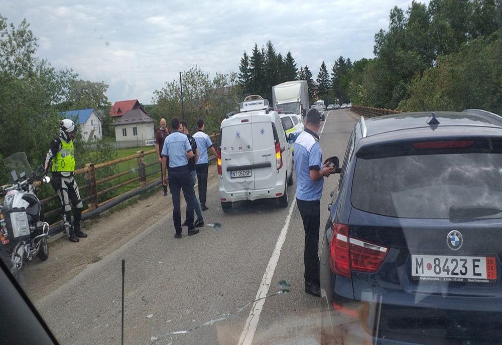 Mașina DSP, cu vaccinuri, implicată într-un accident rutier (FOTO)