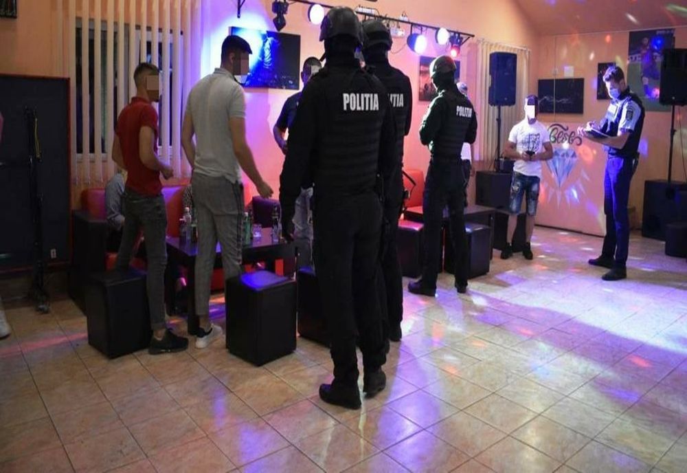 Razie în barurile și discotecile din Valea Ursului