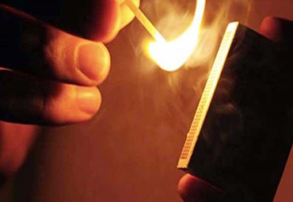 O femeie din Nisiporești va sta doi ani la închisoare după ce a incendiat o fânărie