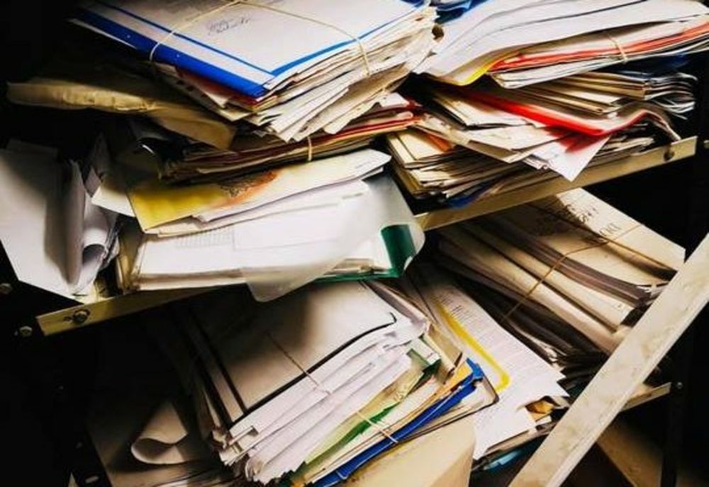 În plină eră a digitalizării, la ministerul de resort, dosarele pentru înscrierea la concurs se depun FIZIC