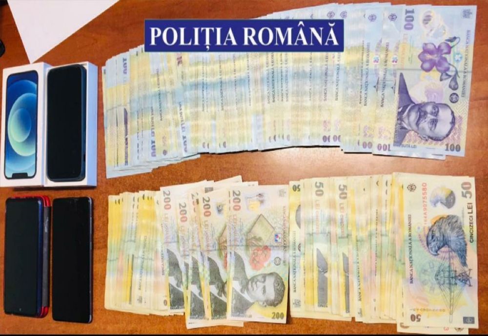 Percheziții în Neamț