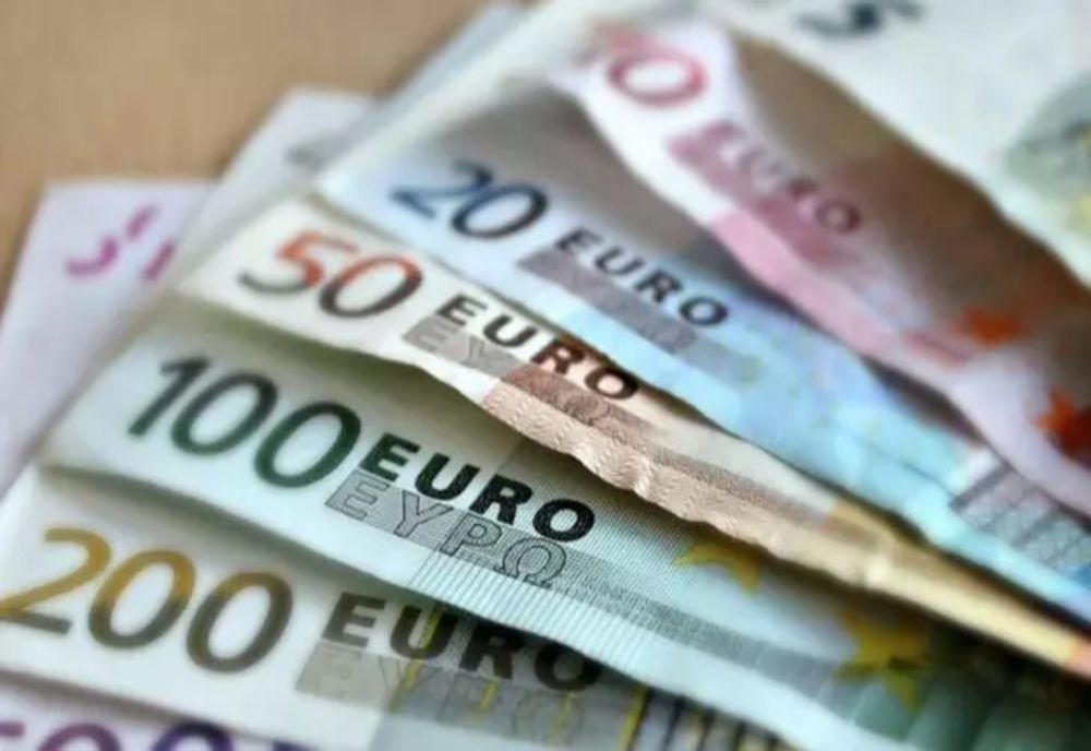 Diaspora salvează țara: Peste 5,6 miliarde de euro trimise acasă