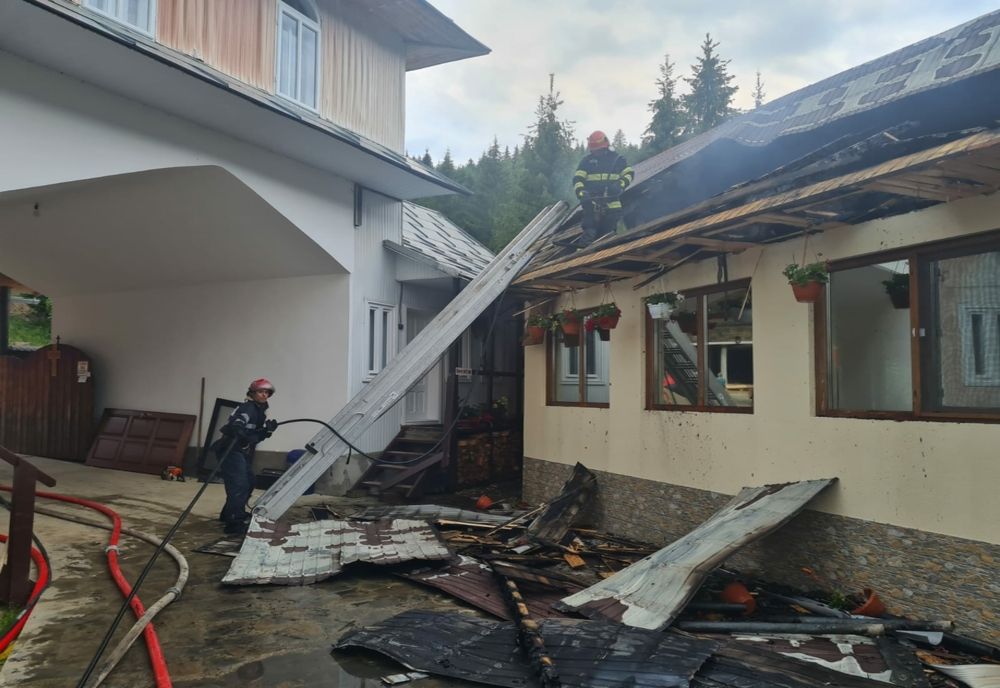 Suprafața afectată de incendiul de la Mănăstirea Tărcuța este de peste 1500 mp