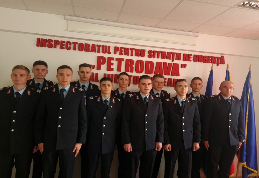 11 pompieri tineri s-au alăturat echipei ISU Neamț  