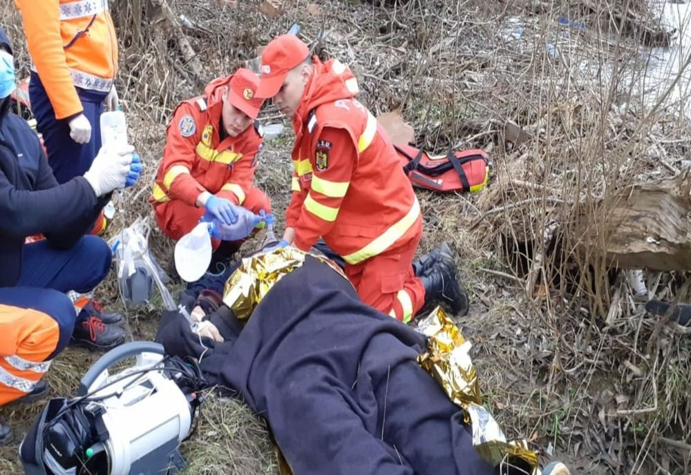 Apel la 112 după ce oamenii au văzut trupul unei persoane plutind în râul Bistrița