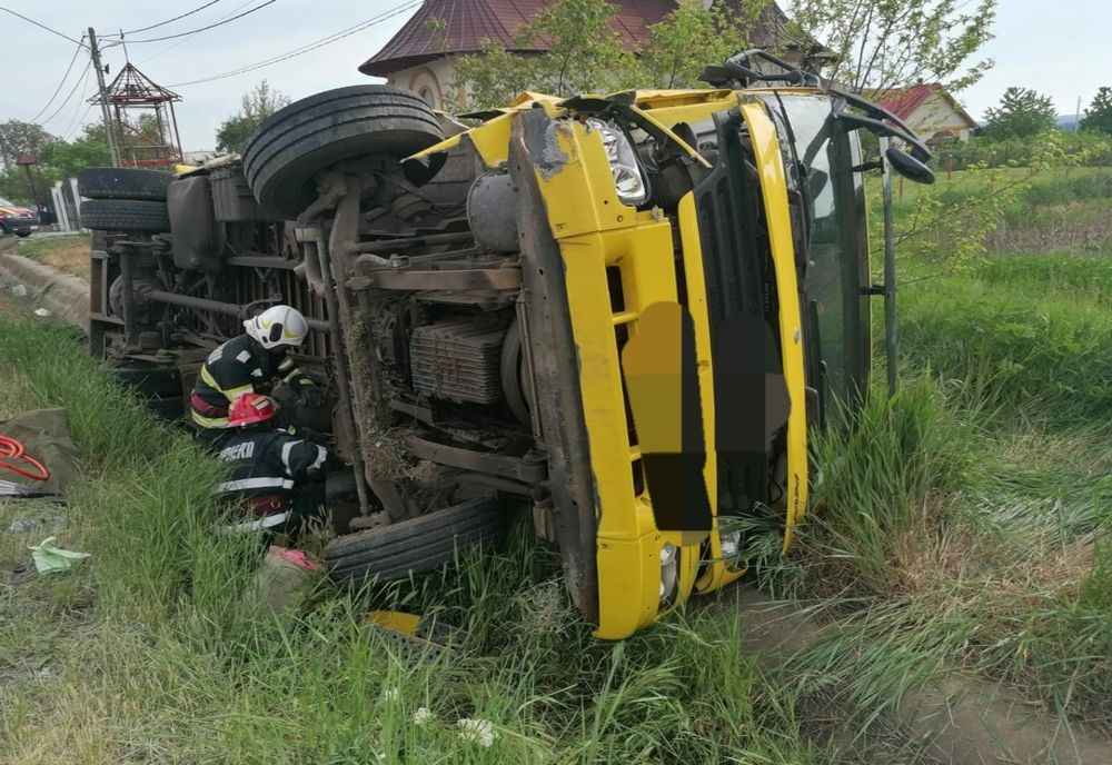 Accident pe E85! Cinci persoane implicate