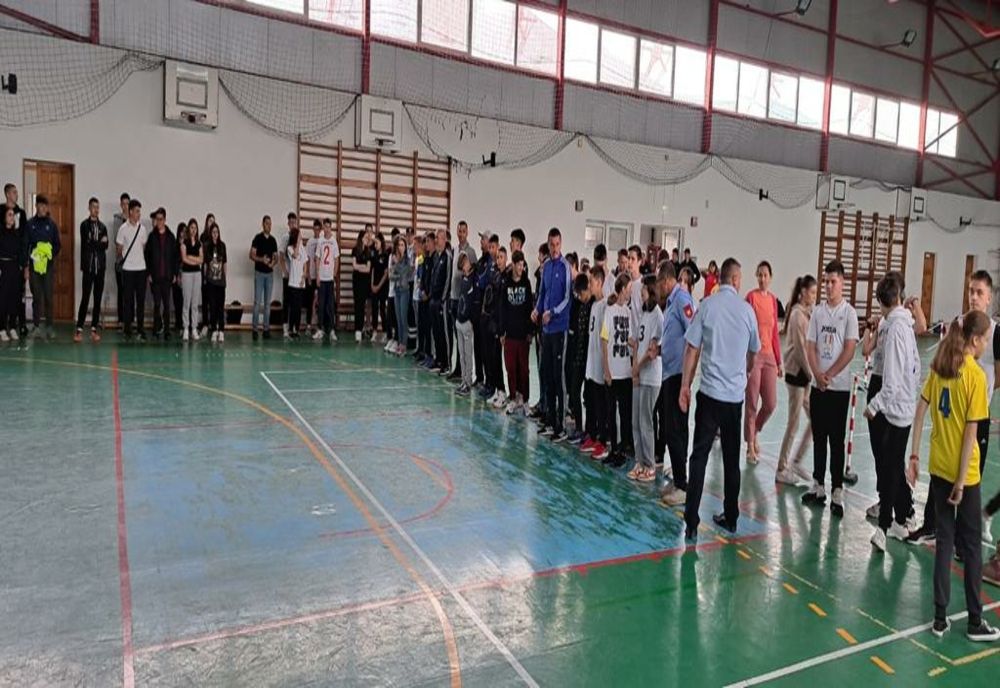 Cu viața mea apăr viața! - un concurs ce formează un comportament adecvat în cazul producerii unei situații de urgență