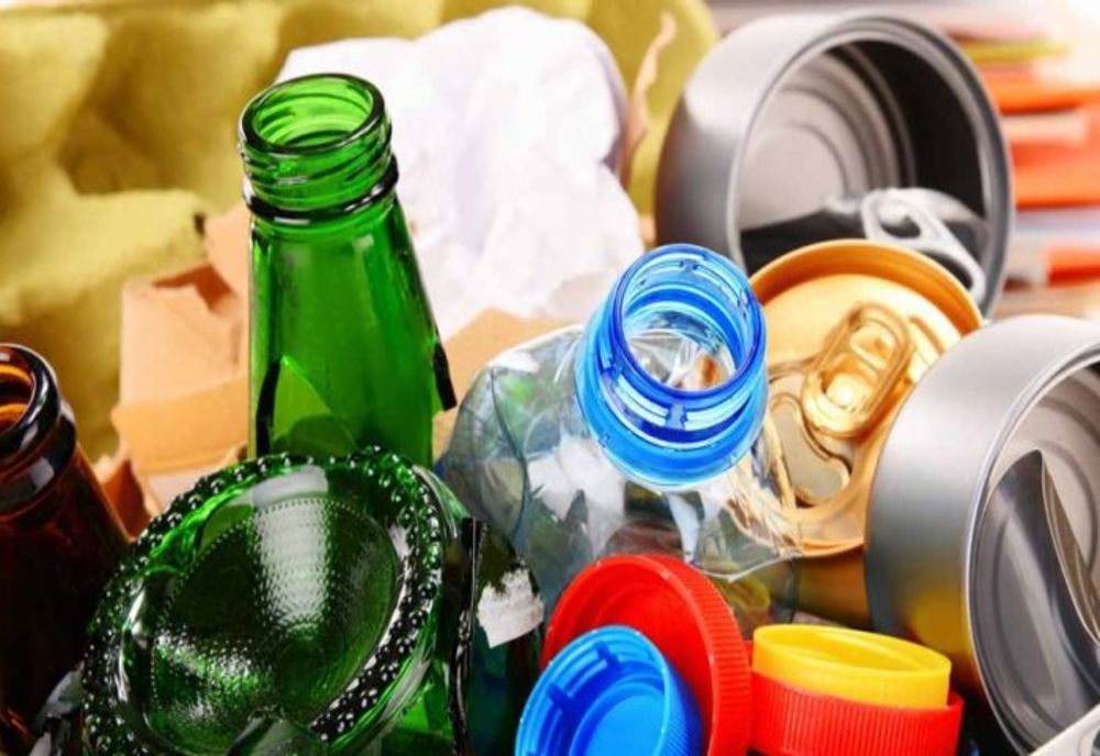 Sistemul Garanție-Returnare devine operațional de astăzi - Românii vor plăti 50 de bani pentru ambalaje