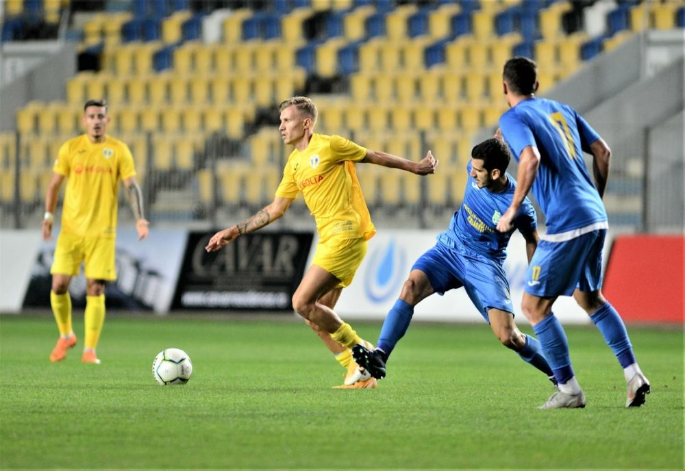 FOTBAL: PETROLUL - UNIVERSITATEA CLUJ 0-0, ÎN SUPERLIGĂ