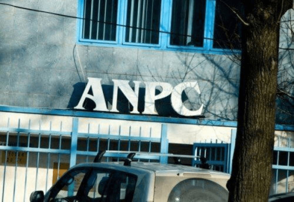 ANPC A ÎNCHIS O FABRICĂ DE PANIFICAȚIE DIN CONSTANȚA DUPĂ CE A GĂSIT GÂNDACI ȘI MUCEGAI