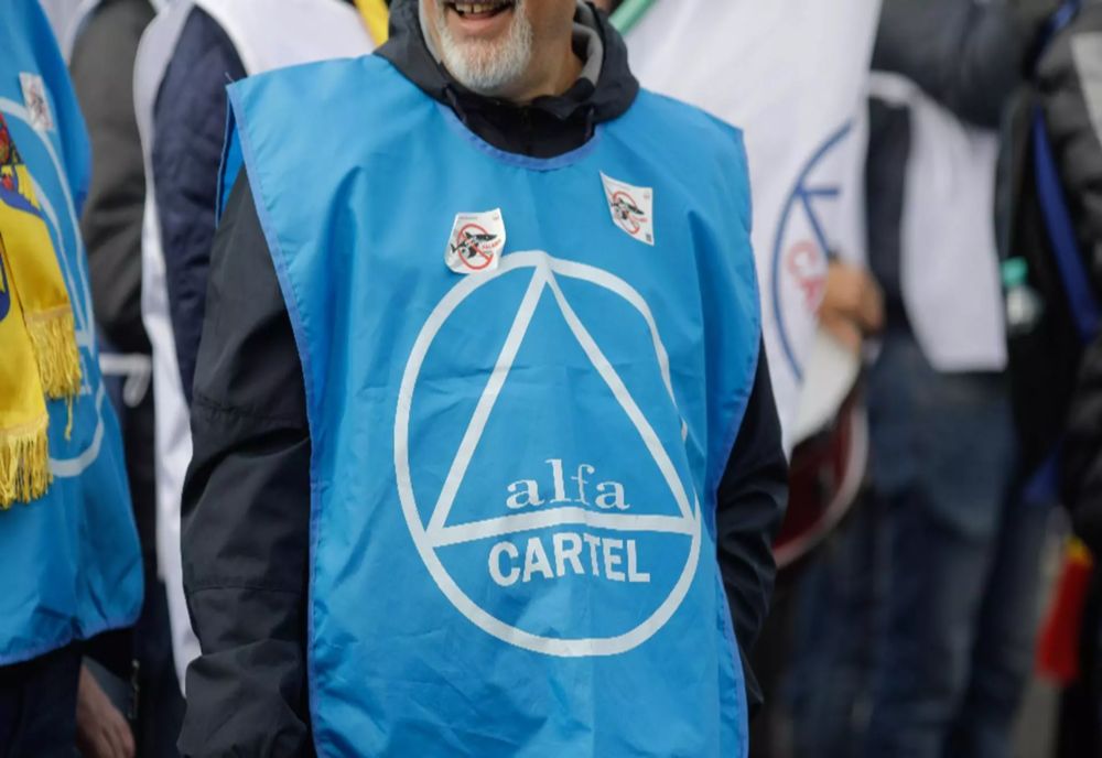 SINDICALIȘTII DE LA CARTEL ALFA, ORGANIZEAZĂ, ASTĂZI, UN MARȘ DE PROTEST ÎN JURUL PARLAMENTULUI