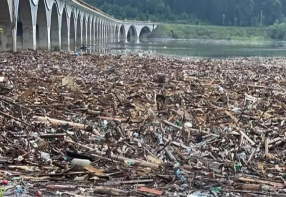 APA DIN LACUL IZVORUL MUNTELUI ESTE CONFORMĂ! DSP VERIFICĂ APA DIN FÂNTÂNI 