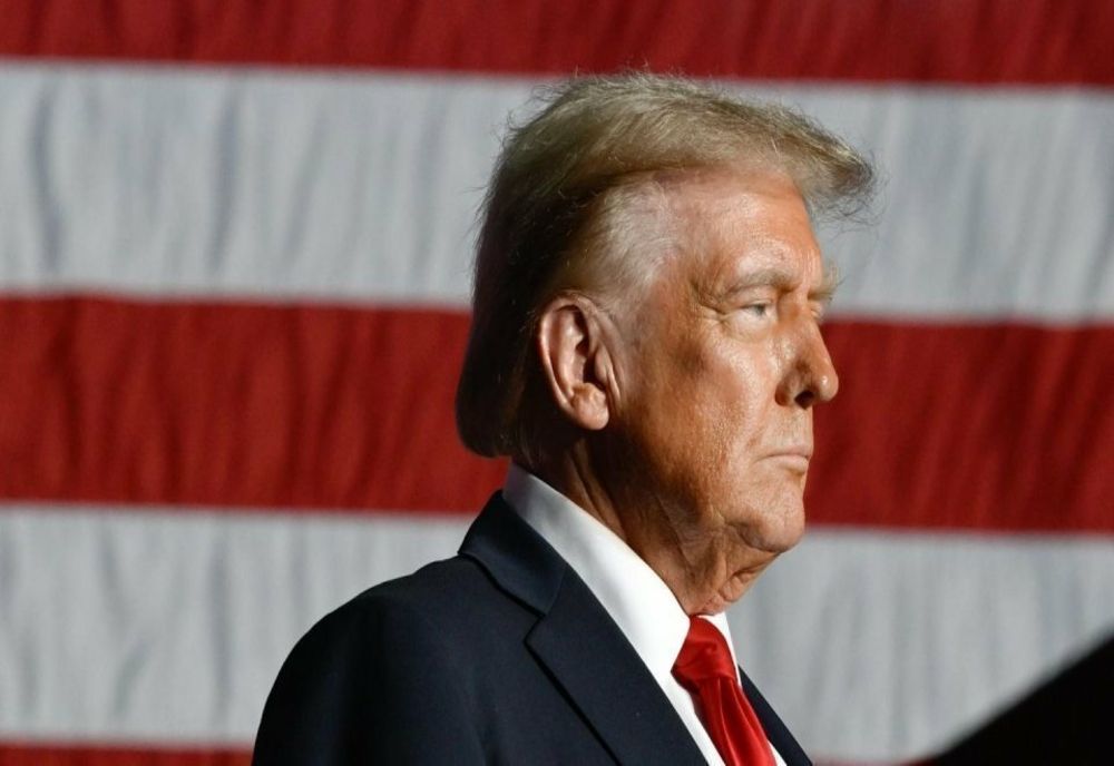 TRUMP AVERTIZEAZĂ CU "CONSECINȚE SEVERE" DACĂ PUTIN REFUZĂ PACEA