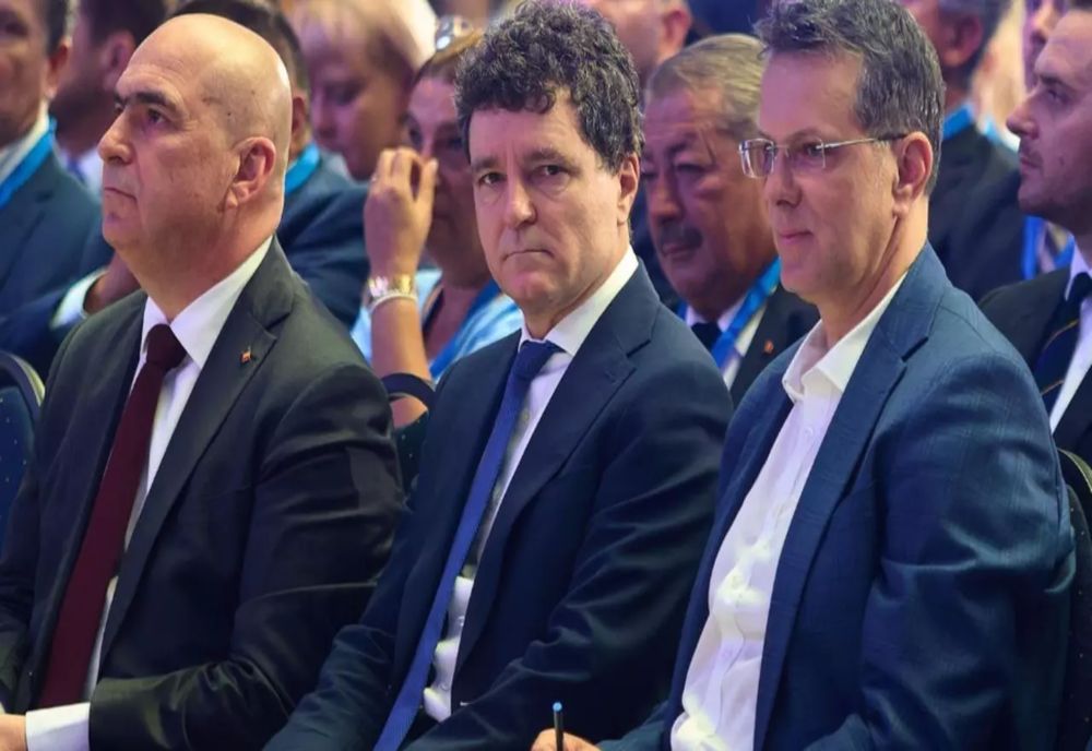 MIȘCĂRI DE ULTIMĂ ORĂ: NICUȘOR DAN, ÎNTREVEDERE CU ILIE BOLOJAN ȘI IONUȚ MOȘTEANU PENTRU A PUNE ȚARA LA CALE