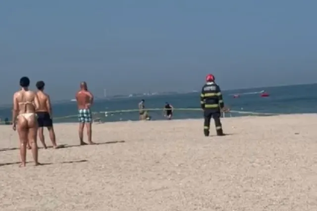 Alertă pe o plajă din Mamaia după apariția unui obiect suspect. Ce au descoperit autoritățile