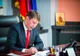 Prefectul de Neamț a semnat ordinul de încetare a mandatului primarului municipiului Roman