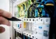 Companii furnizoare de energie, amendate cu 450.000 lei și obligate să recalculeze toate facturile ilegale, în prima săptămână de controale derulate de comisarii ANPC, în întreaga țară