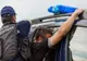30 de zile arest la domiciliu pentru un tânăr din Hangu! Depistat la volan băut și fără permis s-a luat la harță cu polițiștii