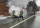 Incendiu la un autoturism parcat în fața Primăriei Roznov
