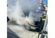 Un autoturism a luat foc în parcarea unui supermarket din Piatra Neamț
