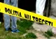 Bătaie în Roman, un tânăr a fost târât din scaunul cu rotile şi a fost lovit cu pumnii şi picioarele. O persoană a fost înjunghiată