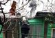 Incendiu, pornit de la un coș de fum, stins de pompierii voluntari