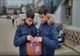 Doi frați au adus bucurie pentru seniorii din oraș! Le-au oferit mărțișoare făcute de ei înșiși